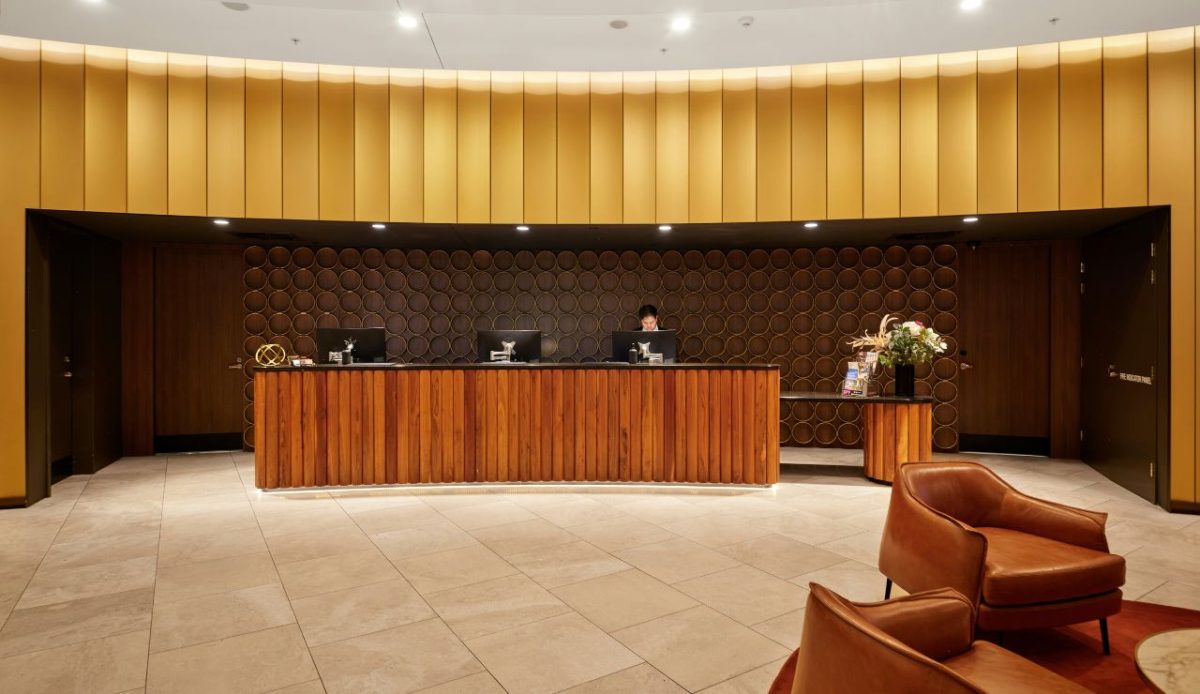 Hotel pricing that hides fees until the end