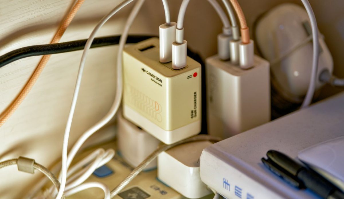 Power Outlets and Overloaded Plugs