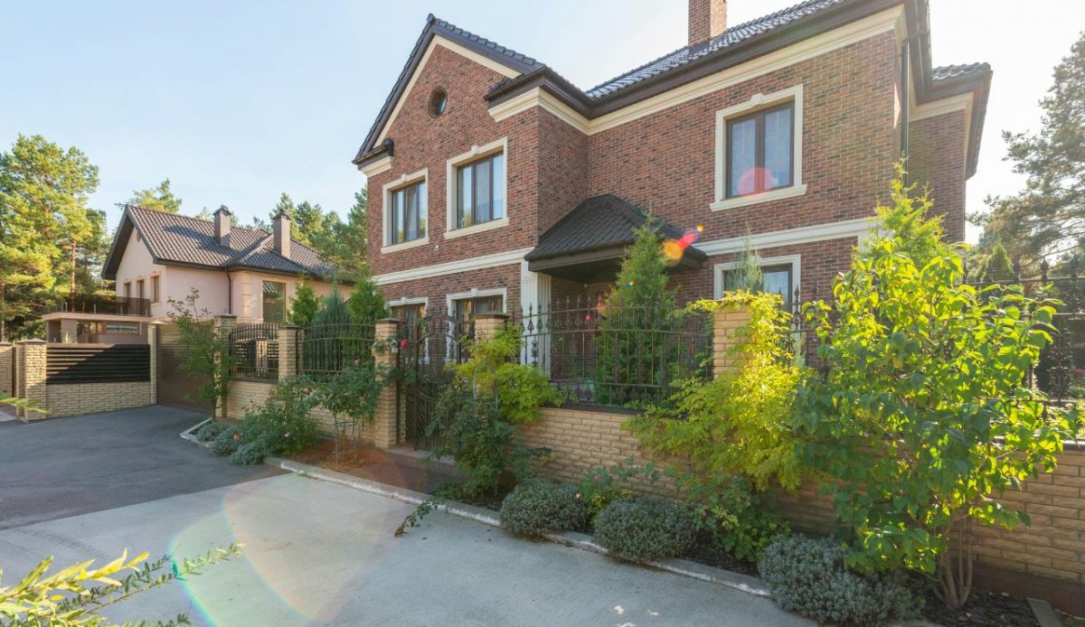 Letting Landscaping Create Cover