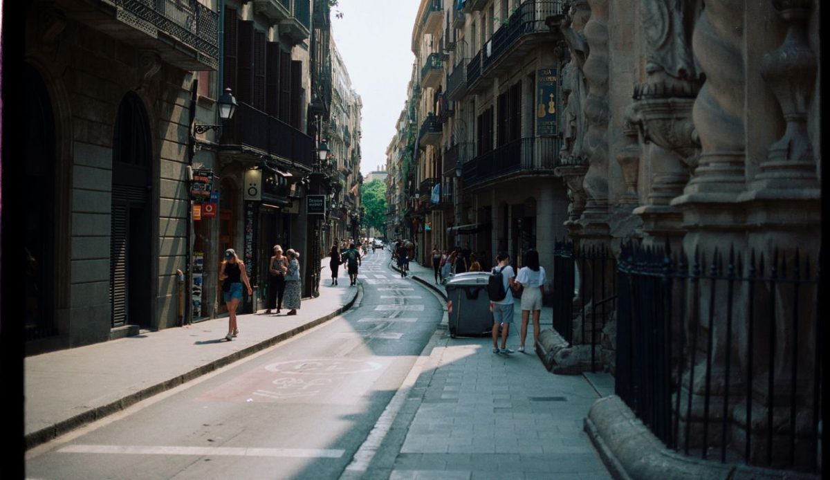 Stopping Without Looking in Busy Public Spaces