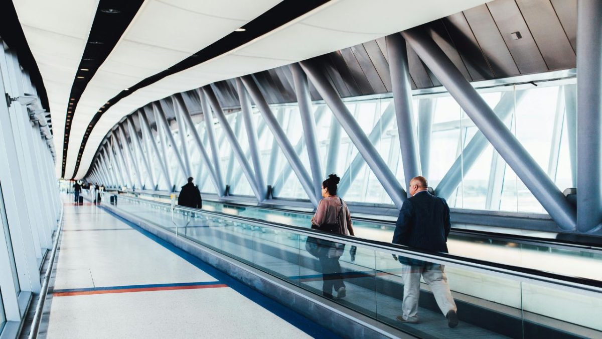 Everyone’s Doing It: 9 Travel Habits Experienced Travelers Avoid