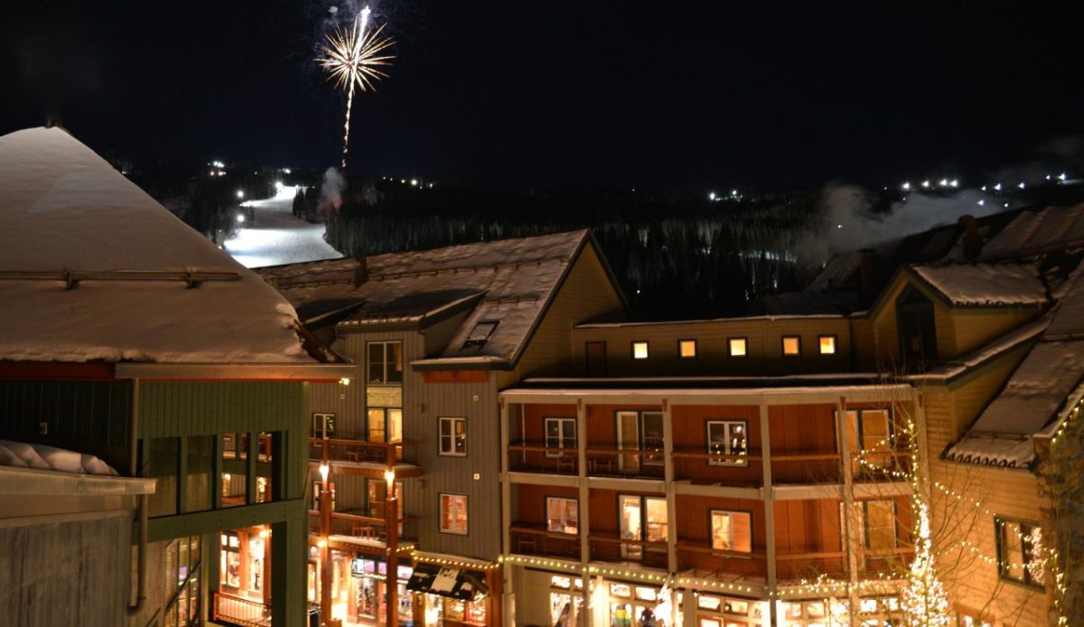 Colorado mountain resorts and cabin communities