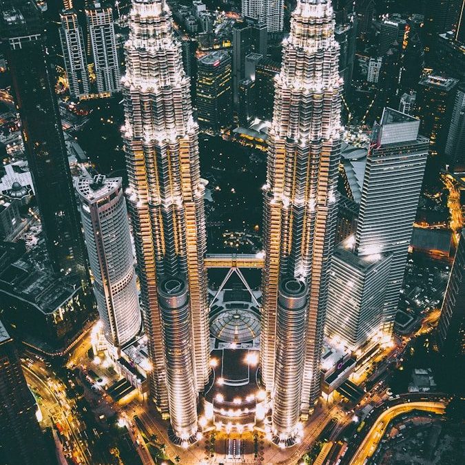 15 Great Places Around the World to Enjoy Retirement 9 Twin Tower, Malaysia