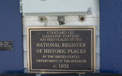Home 17 Classic roadside gas stations that still feel stuck in the past