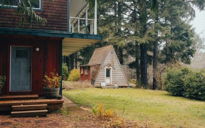 The tiny Oregon cabins where the night sky steals the show