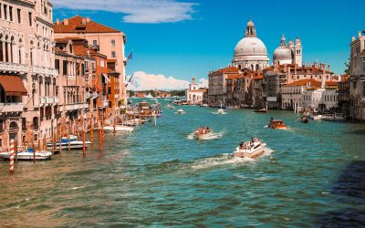 Home 2 7 Places You Should Put on Your Bucket List When travelling to Italy