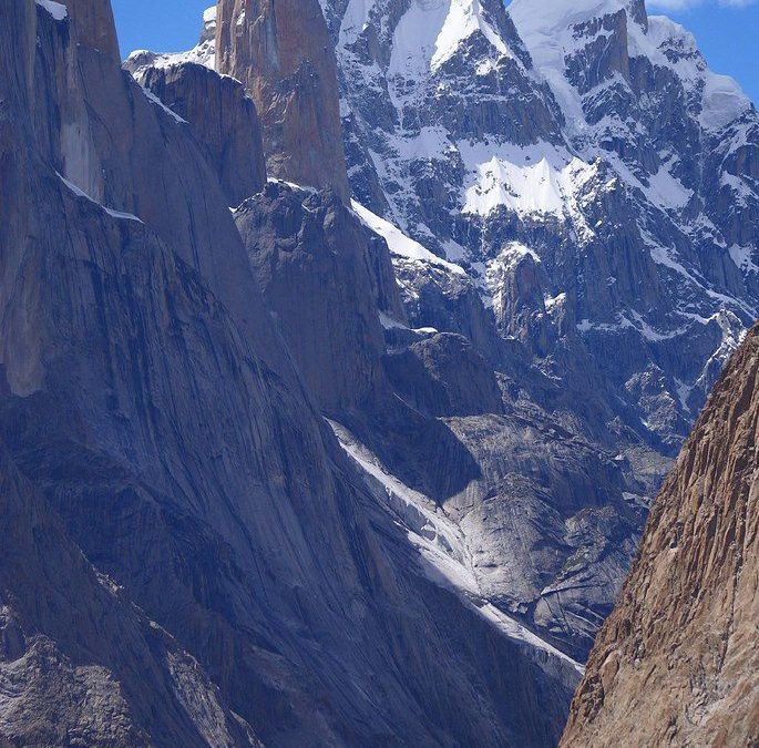 11 Natural Wonders Around the World Worth Adding to Your Travel List 1