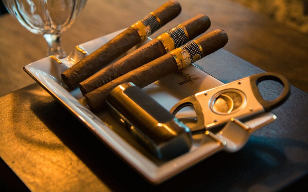What are the rules for smoking cigars on a cruise ship?
