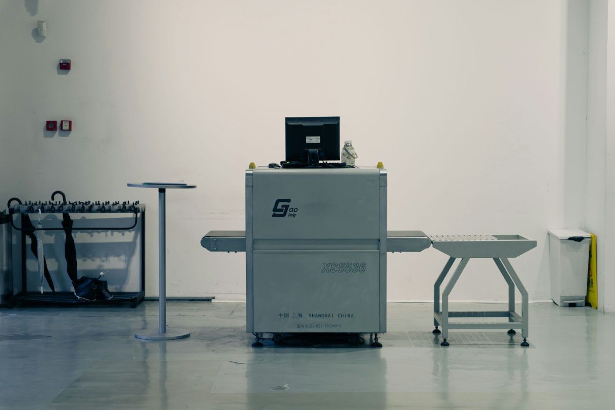 X-ray scanner with laptop in a clean room.