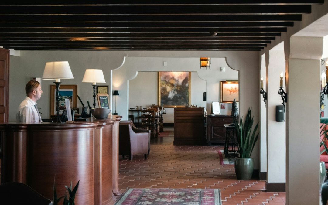 5 Mistakes to Avoid at Hotel Check-In If You Want Upgrades and Perks