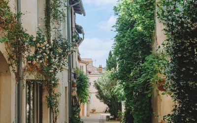 8 Beautiful Streets Around the World to Walk at Least Once 