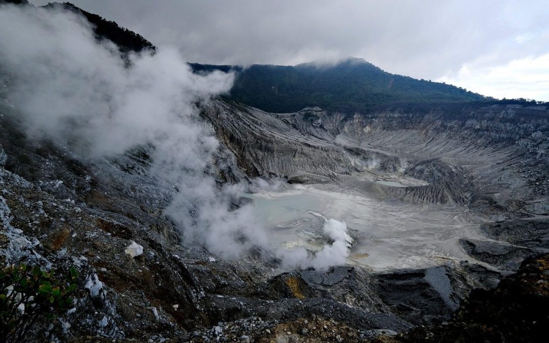 7 Reasons This Ancient Crater in South Korea Feels Like a Place From Another World