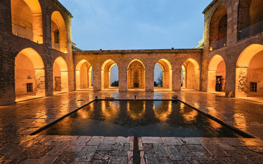 Vacation Towns That Feel Calmer After Dark