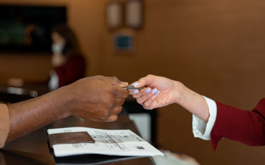 5 Hotel Front Desk Moves Travelers Forget Until It’s Too Late